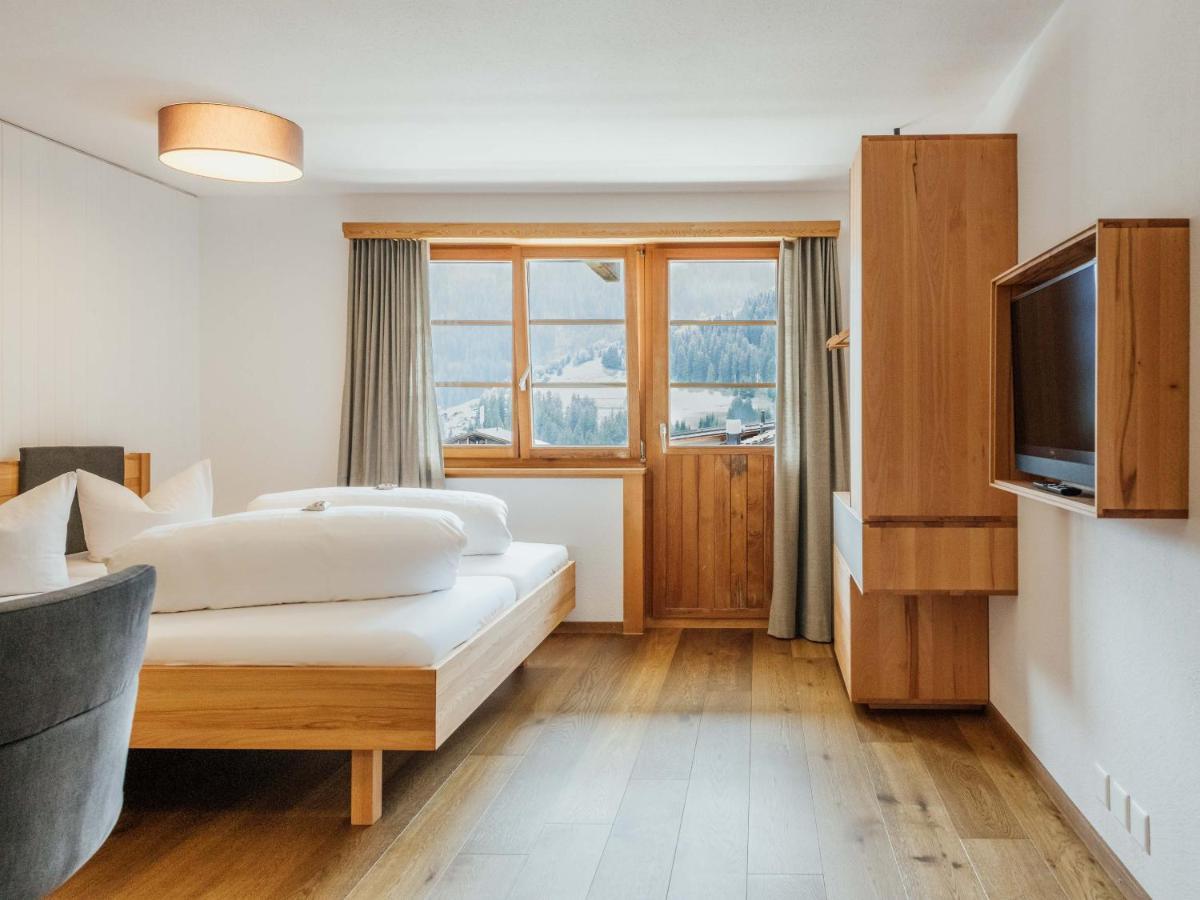 Hotel Kruezli - Dapi 1914 Sedrun Eksteriør bilde